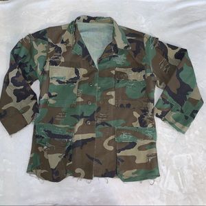 Vintage Distressed Camo Military Jacket!